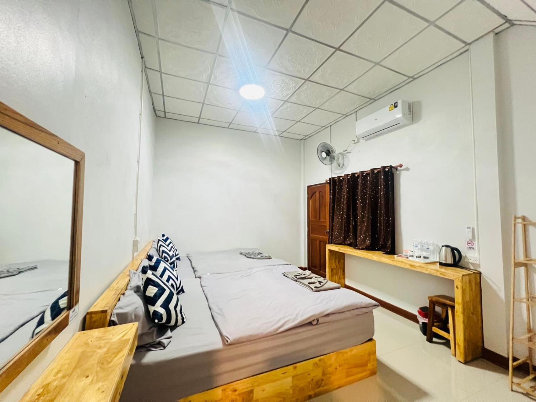 Lungwang Guest House 반락타이 외부 사진
