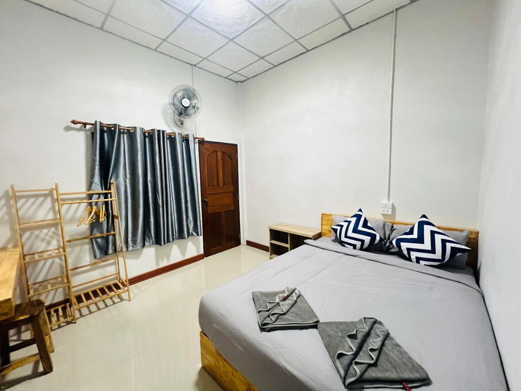 Lungwang Guest House 반락타이 외부 사진